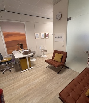 Carousel image of the Portimão clinic